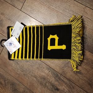Pirates scarf